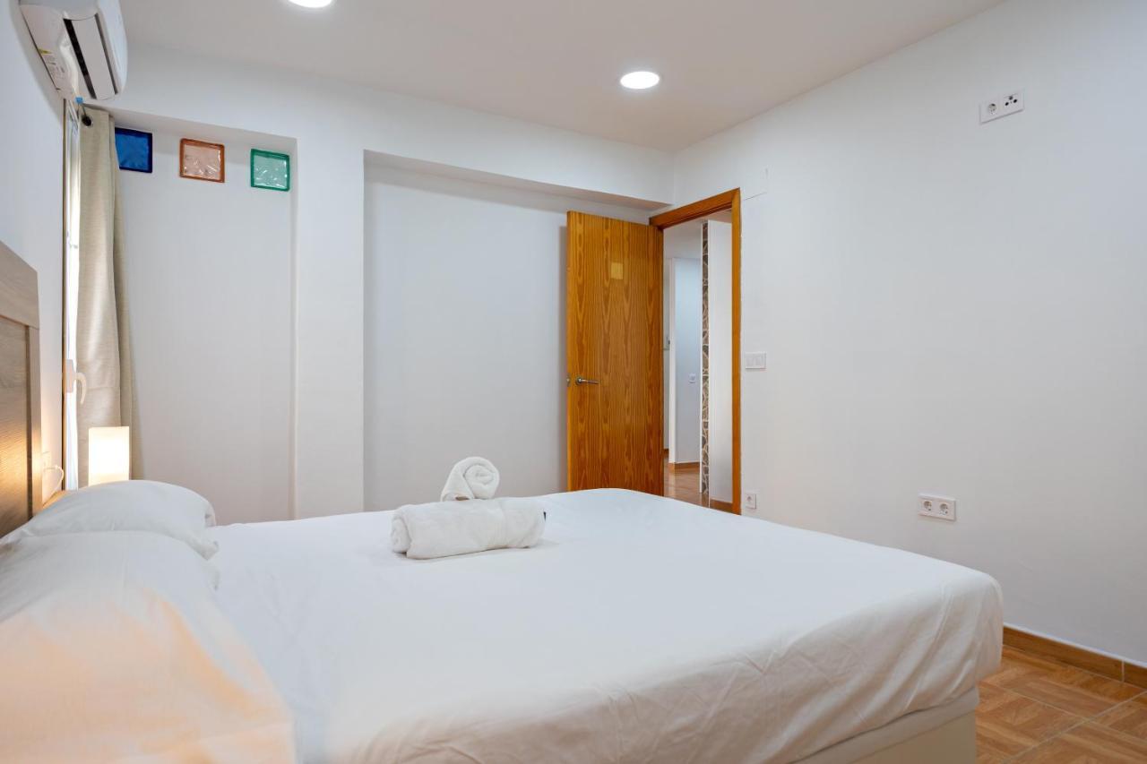 Charming 2 Bedroom Apartment At Triana Center By Oui Севиля Екстериор снимка