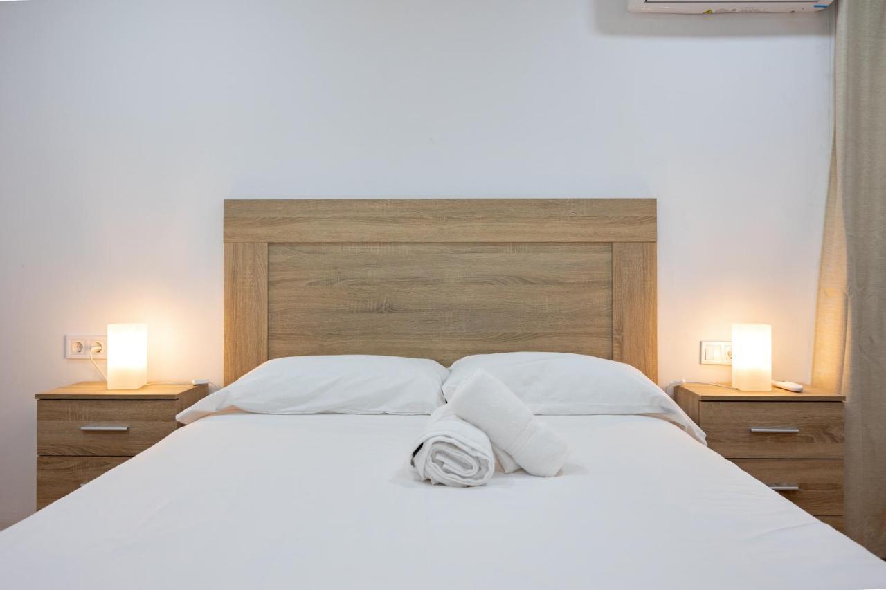 Charming 2 Bedroom Apartment At Triana Center By Oui Севиля Екстериор снимка